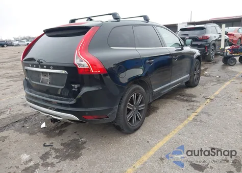 2017 Volvo Xc60 T5 Dynamic z USA, uszkodzony, nr VIN YV440MRR3H2081356